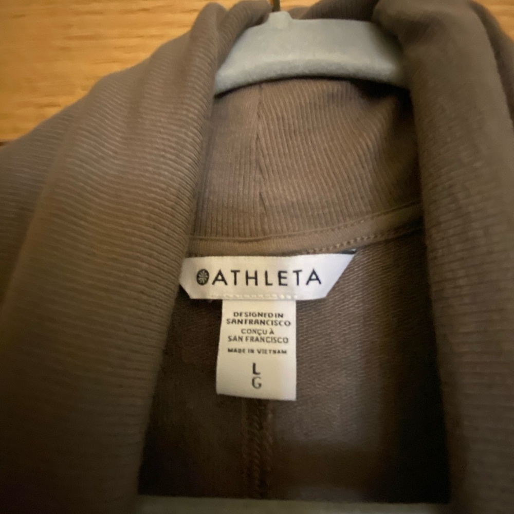 Athleta Beige Wrap - size large - great condition